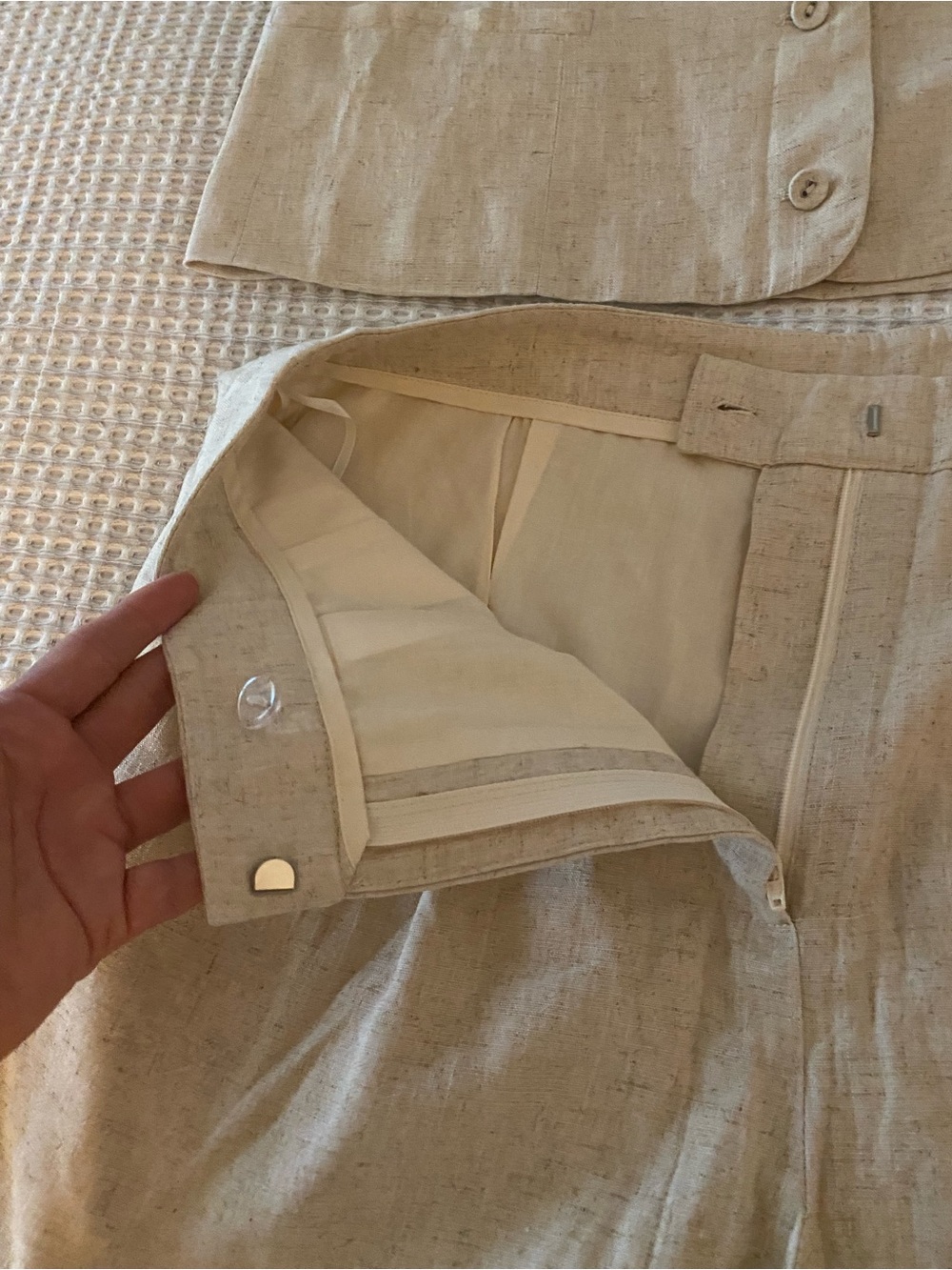 Commense High Waist Linen-Blend Shorts and Vest in Beige Cream NWT - Picture 10 of 11